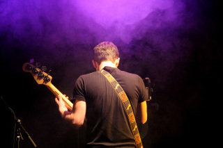 Yann_dos_fumee.thumb.jpg [320x213]